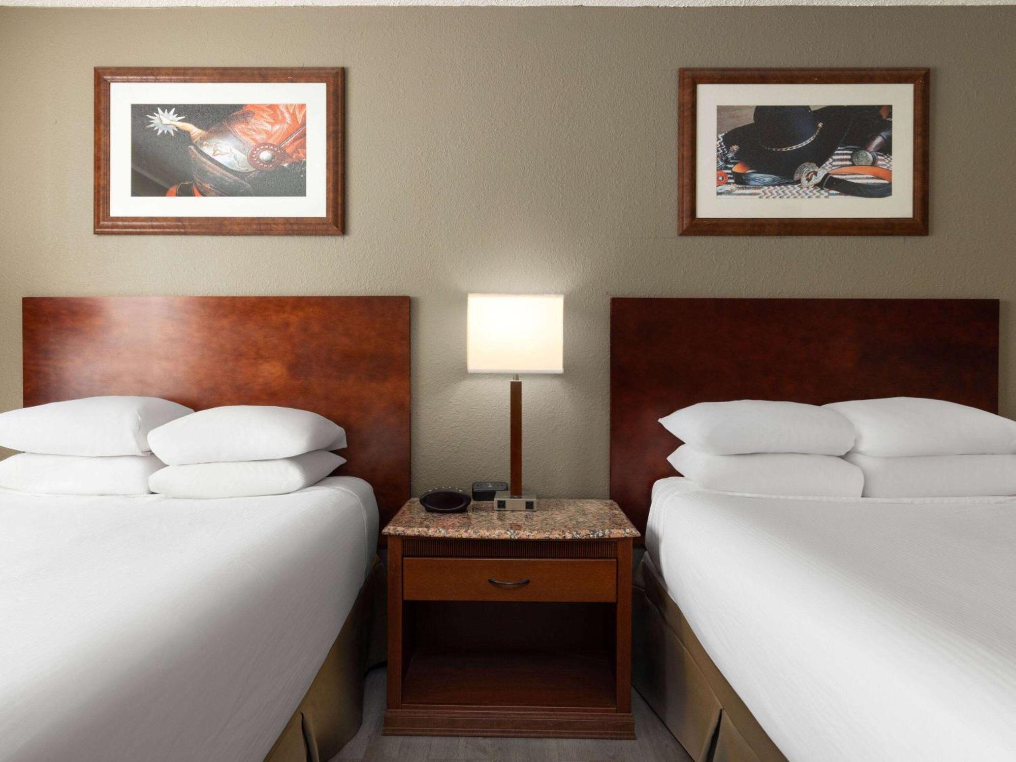 Ramada By Wyndham Elko Hotel At Stockmen'S Casino Exterior foto
